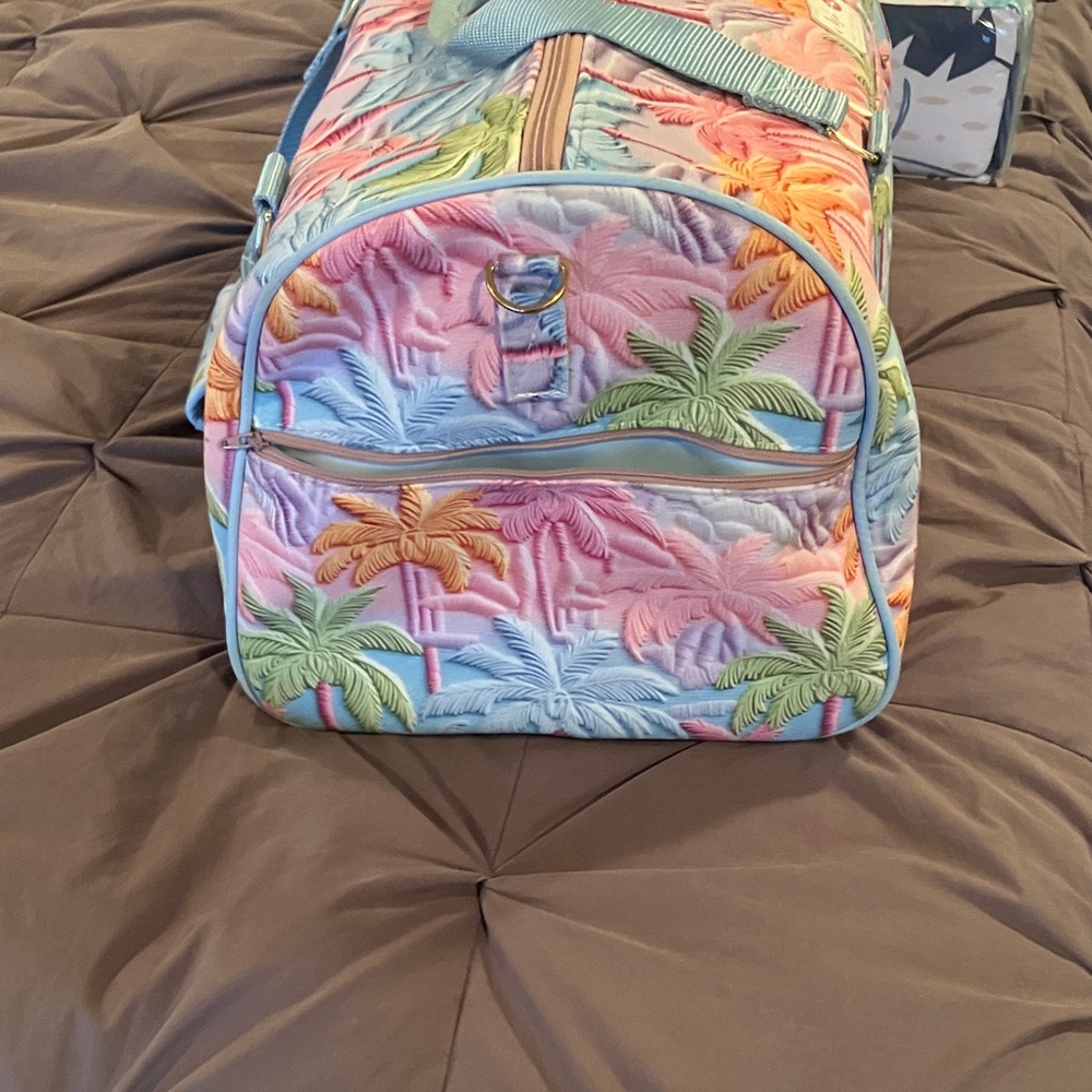 Exclusive Hip Hip Array Collection Tropical Palm Travel Bag - Pink, Blue, Green - Picture 4 of 4